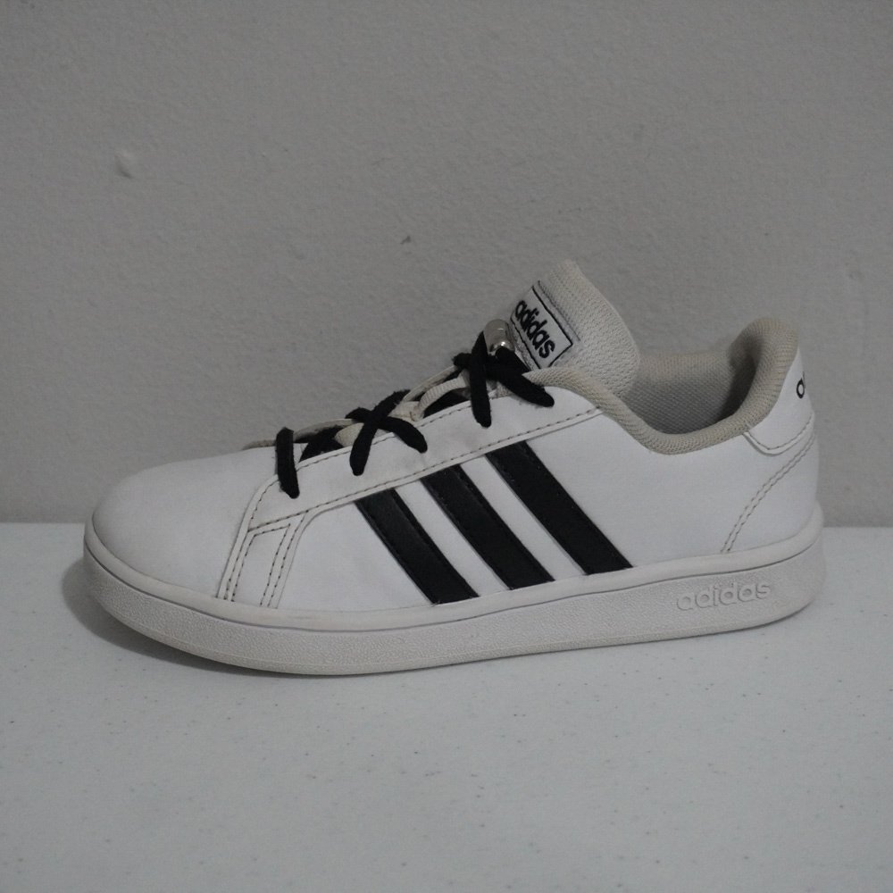 TENIS ADIDAS 19 CM BLANCO/NEGRO GRAND COURT - Image 2