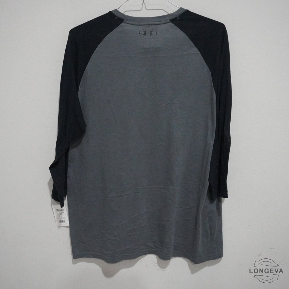 PLAYERA UNDER ARMOUR XL GRIS LISA - Image 2