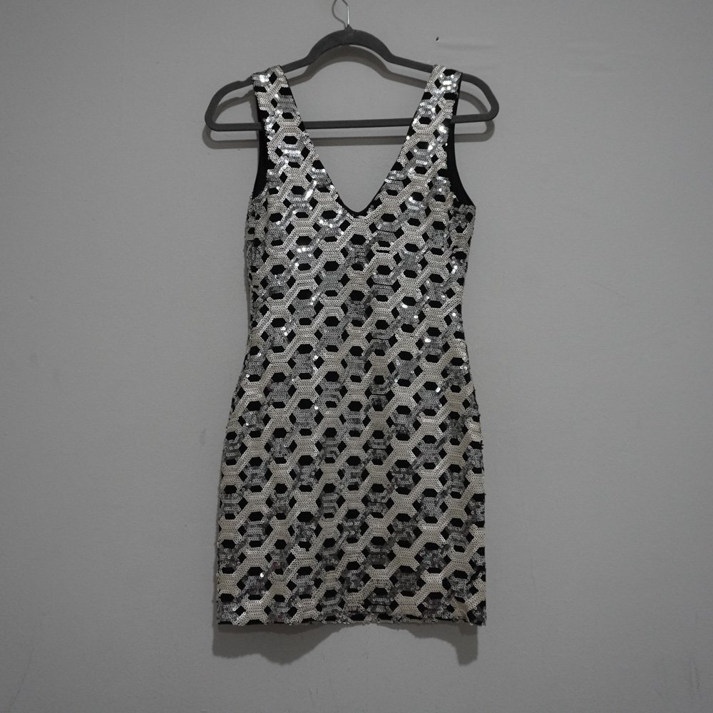 VESTIDO AKIRA CHICAGO S BEIGE LENTEJUELAS - Image 2
