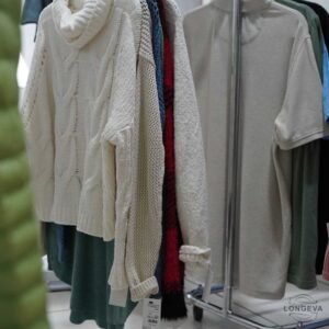 SUETER UNIVERSAL THREAD L GRIS TEJIDO