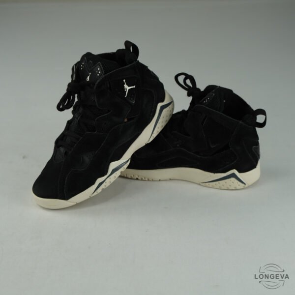 TENIS JORDAN 21 CM NEGRO/BLANCO TRUE FLIGHT