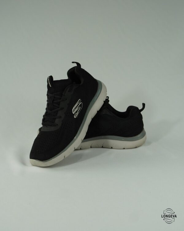 TENIS SKECHERS 28 CM NEGRO/GRIS SUMMITS