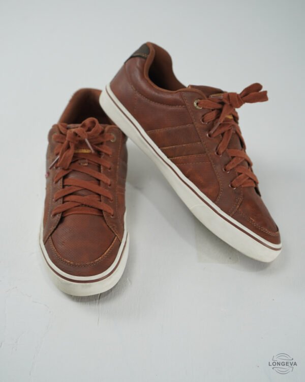 ZAPATOS LEVIS 28.5 CM CAFE LISA