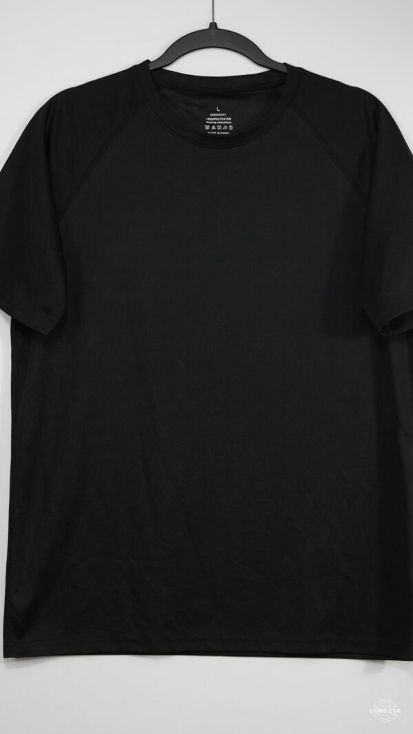 PLAYERA GENERIC L NEGRO LISA